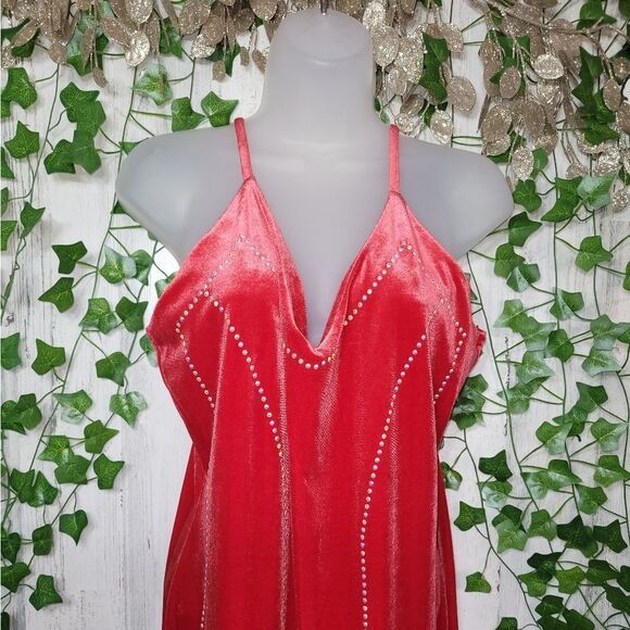 NWT Emma & Posh Velour Dress - Picture 6 of 15